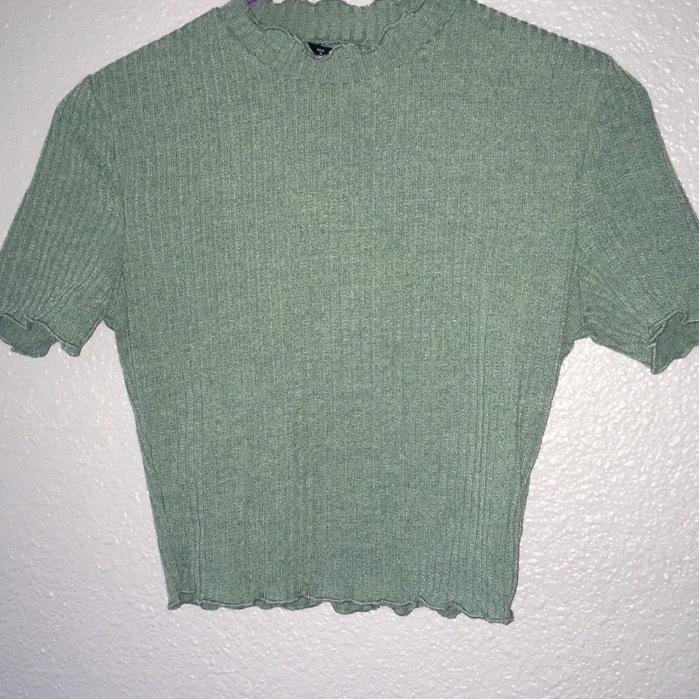 Greenish ruffled crop top